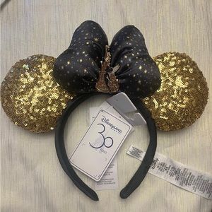 Brand new Disneyland Paris Mickey Mouse ear headband. Parks exclusive 30th
